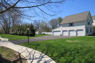 10 Spring Hill Ln, Perkasie, PA 18944 - Photo 7