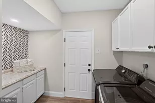 2454 Oleander Cir, Jamison, PA 18929 - Photo 11