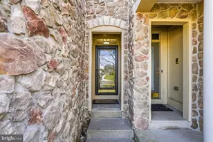 331 Village Way, Chalfont, PA 18914 - Photo 3