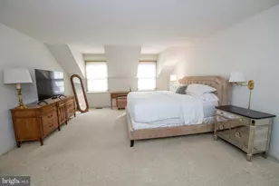 19 Zelkova Dr, Holland, PA 18966 - Photo 27