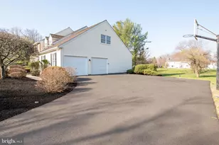 19 Zelkova Dr, Holland, PA 18966 - Photo 49