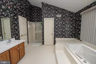 19 Zelkova Dr, Holland, PA 18966 - Photo 31