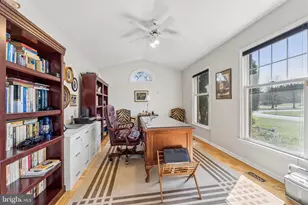 137 Briarwood Dr, Holland, PA 18966 - Photo 9