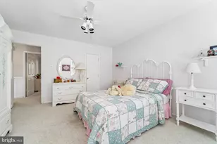 137 Briarwood Dr, Holland, PA 18966 - Photo 31