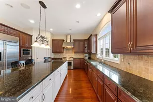 1036 Azlen Ln, Chalfont, PA 18914 - Photo 33