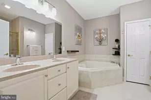 267 Shady Brook Dr, Langhorne, PA 19047 - Photo 21