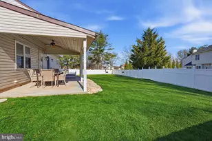 20 Firewood Dr, Holland, PA 18966 - Photo 33