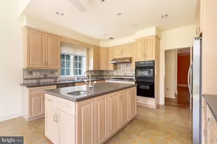 4225 Erica Dr, Doylestown, PA 18902 - Photo 17