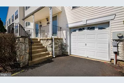 4570 Louise Saint Claire Dr, Doylestown, PA 18902 - Photo 3