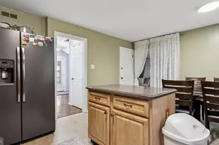 415 Fox Hollow Dr, Feasterville-Trevose, PA 19053 - Photo 7