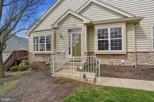 201 Canterbury Ct, Warrington, PA 18976 - Photo 3