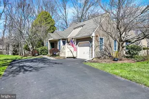 1576 Applewood Cir, Yardley, PA 19067 - Photo 3