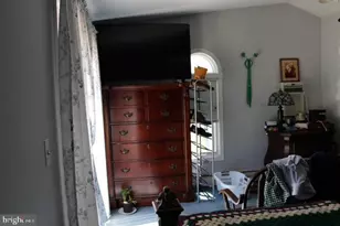 30 Landreth Ln, Bristol, PA 19007 - Photo 23