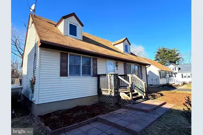 10 Bowling Green Avenue, Morrisville, PA 19067 - Photo 1