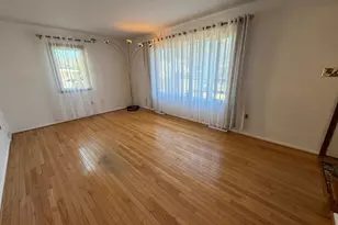 10 Bowling Green Ave, Morrisville, PA 19067 - Photo 3