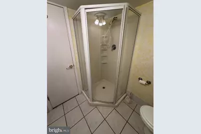 10 Bowling Green Avenue, Morrisville, PA 19067 - Photo 33