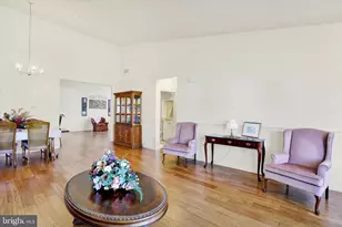 240 Shady Brook Dr, Langhorne, PA 19047 - Photo 9