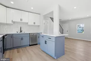 10 MacIntosh Rd, Levittown, PA 19056 - Photo 15