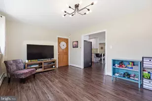 60 Lower Orchard Dr, Levittown, PA 19056 - Photo 17