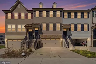 441 Tall Oaks Dr, Warminster, PA 18974 - Photo 1