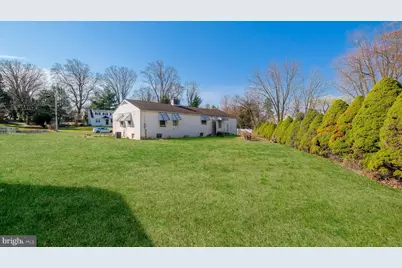 8 Village Drive, Feasterville-Trevose, PA 19053 - Photo 21