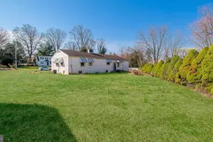 8 Village Dr, Feasterville-Trevose, PA 19053 - Photo 21