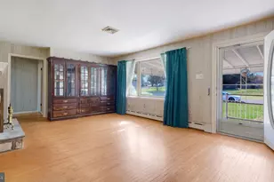 8 Village Dr, Feasterville-Trevose, PA 19053 - Photo 7