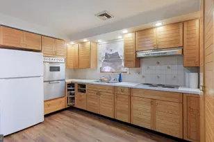 8 Village Dr, Feasterville-Trevose, PA 19053 - Photo 15