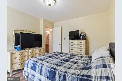 70 Sandybrook Drive, Langhorne, PA 19047 - Photo 15