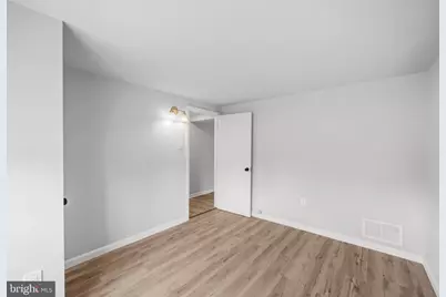 902 Laings Avenue, Bristol, PA 19007 - Photo 15