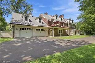1682 Clydesdale Cir, Yardley, PA 19067 - Photo 3