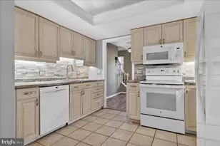 502 Anne Ln, Fairless Hills, PA 19030 - Photo 9