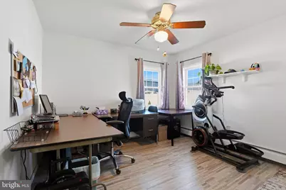 28 Sycamore Road, Levittown, PA 19056 - Photo 15