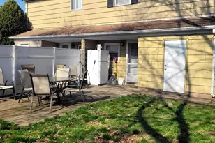 107 Grove St, Morrisville, PA 19067 - Photo 15