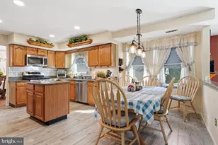 429 Grand Ave, Langhorne, PA 19047 - Photo 17