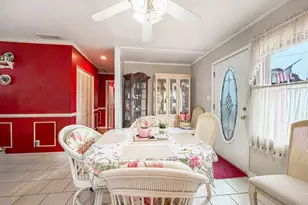 55 Teaberry Ln, Levittown, PA 19054 - Photo 9