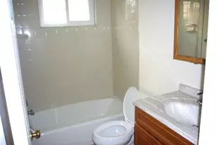 136 E Park Ave, Sellersville, PA 18960 - Photo 11