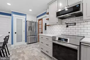 157 Mill Dr, Levittown, PA 19056 - Photo 7