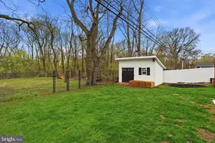 157 Mill Dr, Levittown, PA 19056 - Photo 25