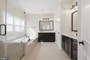 200 Mayfield Ln, Newtown, PA 18940 - Photo 27