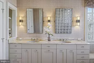 85 E Oakland Ave, Doylestown, PA 18901 - Photo 25