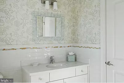 85 E Oakland Avenue, Doylestown, PA 18901 - Photo 29