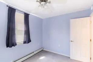 51 Junewood Dr, Levittown, PA 19055 - Photo 9