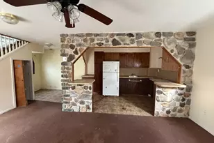 217 Apple St, Levittown, PA 19057 - Photo 9