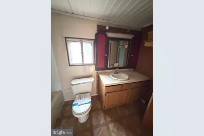 217 Apple Street, Levittown, PA 19057 - Photo 43