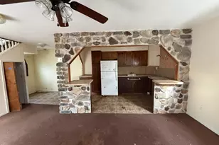 217 Apple St, Levittown, PA 19057 - Photo 7