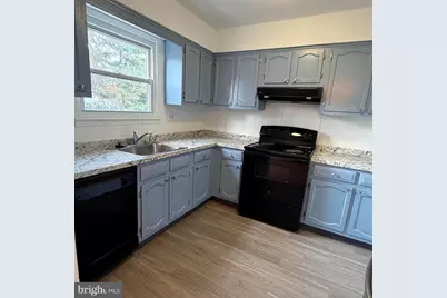 447 N Mount Vernon Circle, Bensalem, PA 19020 - Photo 5