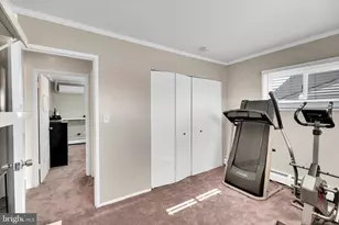 35 Honeysuckle Ln, Levittown, PA 19055 - Photo 23