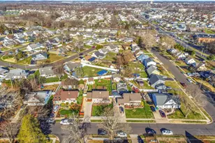 35 Honeysuckle Ln, Levittown, PA 19055 - Photo 47