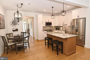 924 Holden Ct, Warminster, PA 18974 - Photo 7